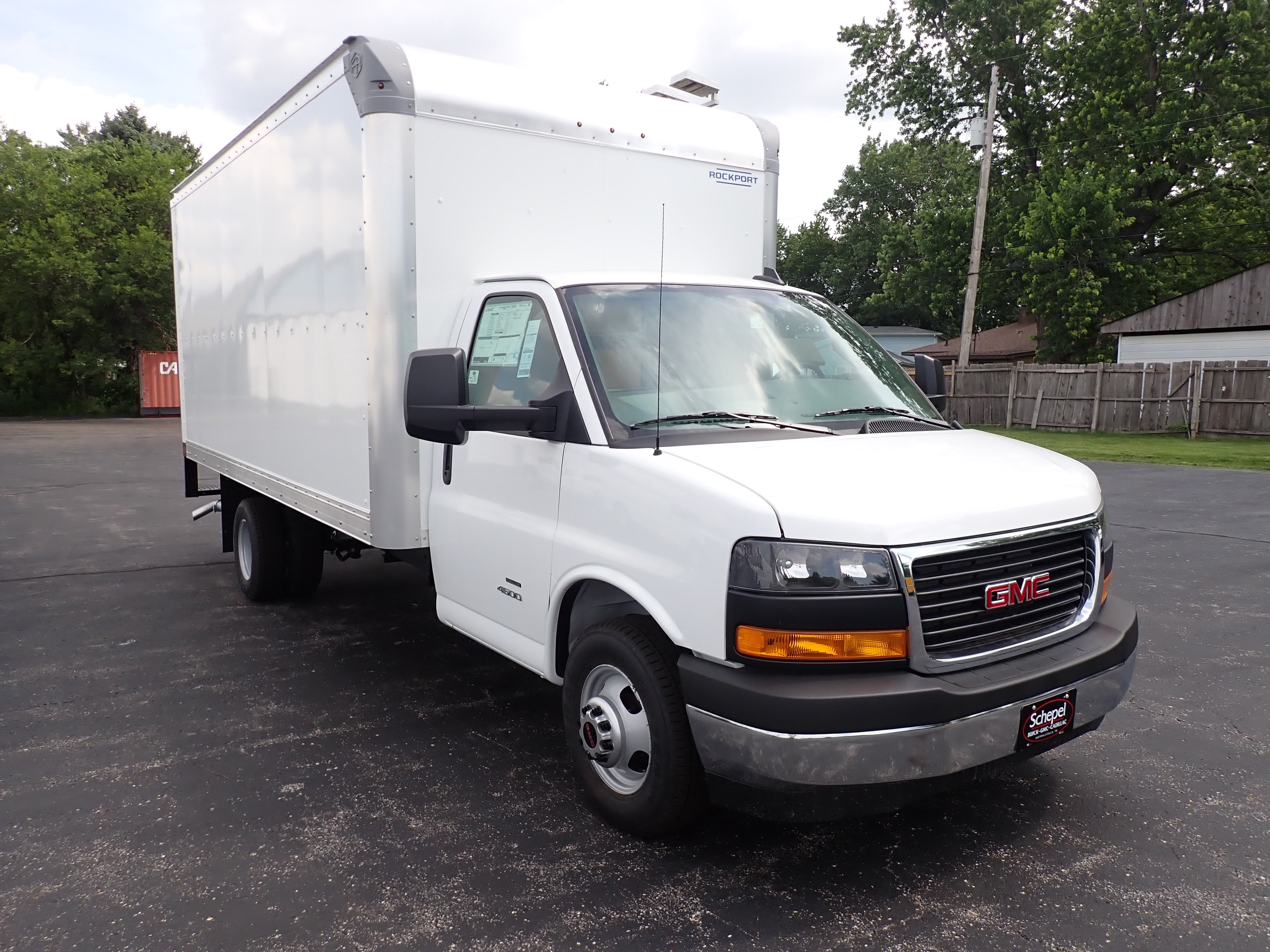 2026 GMC Savana Cutaway 4500 2WT
