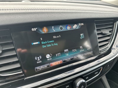 2018 Buick Regal TourX Essence