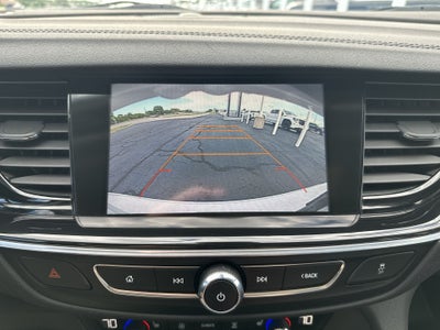 2018 Buick Regal TourX Essence