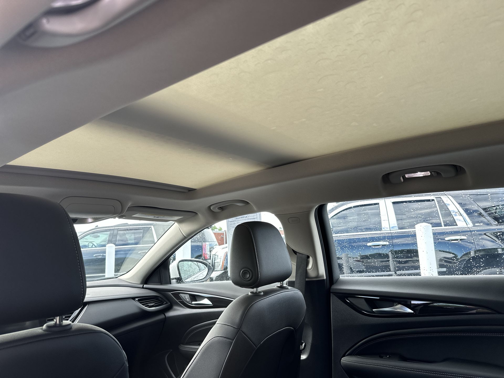 2018 Buick Regal TourX Essence