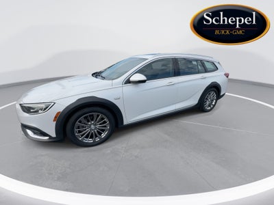 2018 Buick Regal TourX Essence