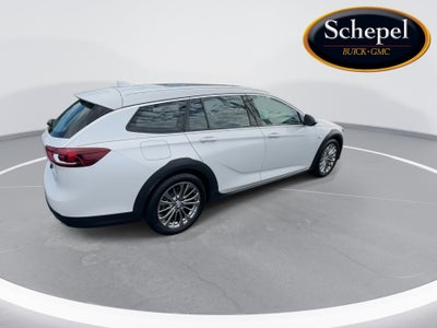 2018 Buick Regal TourX Essence